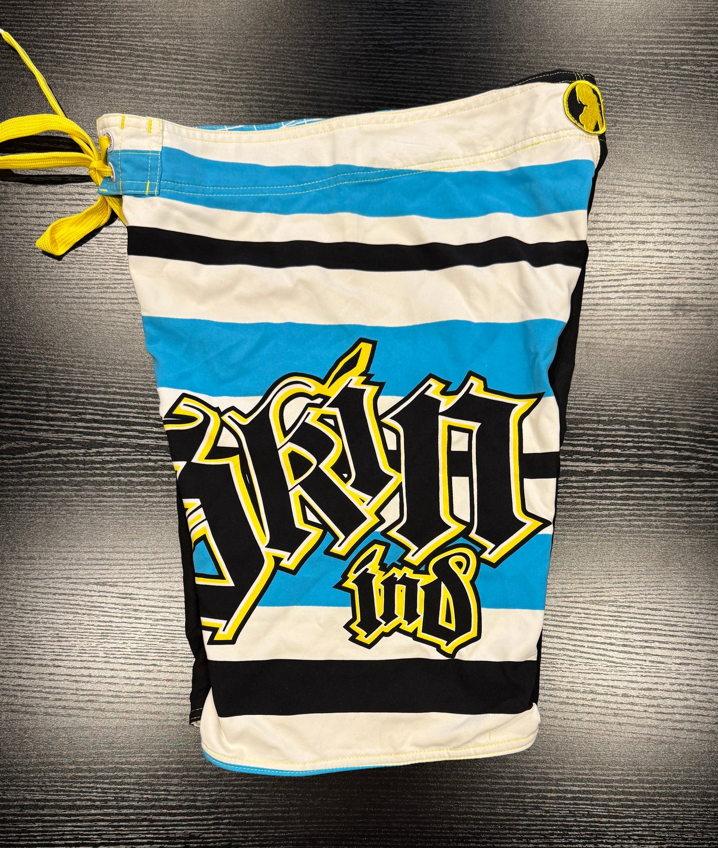 Board-shorts - STRIPES (Size 30)