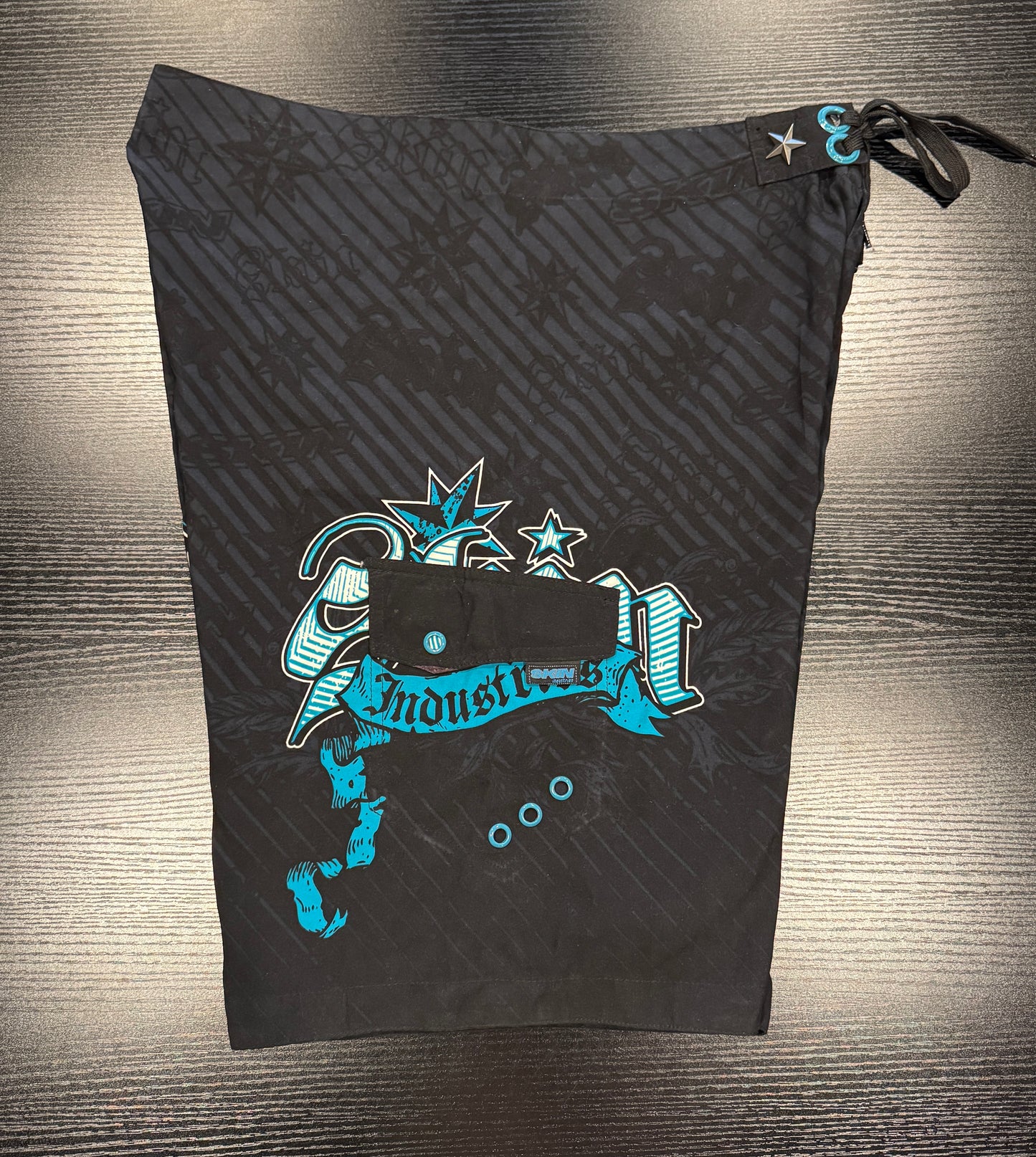 Board-shorts - BACK IN BLACK (Size 36)