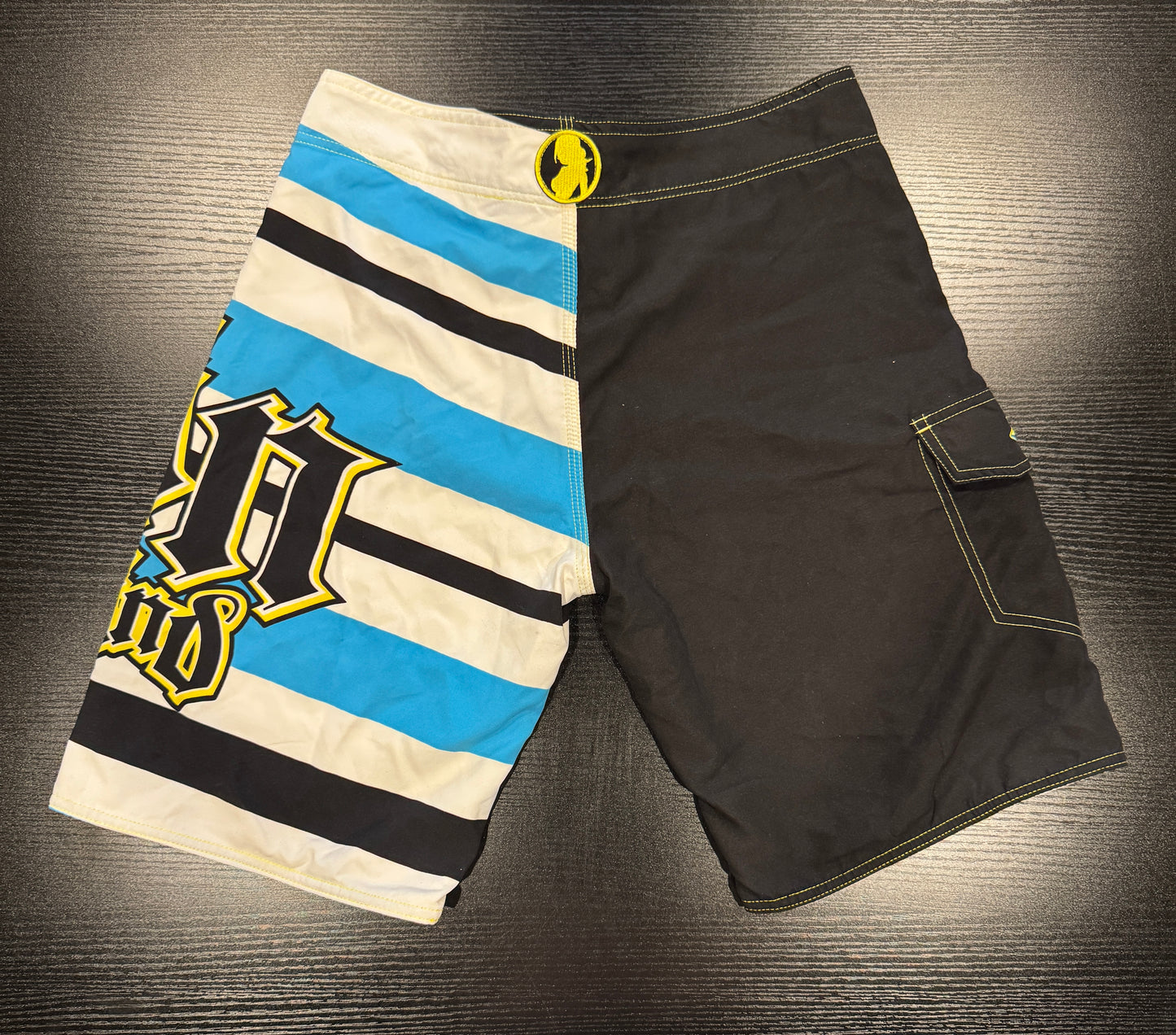 Board-shorts - STRIPES (Size 30)