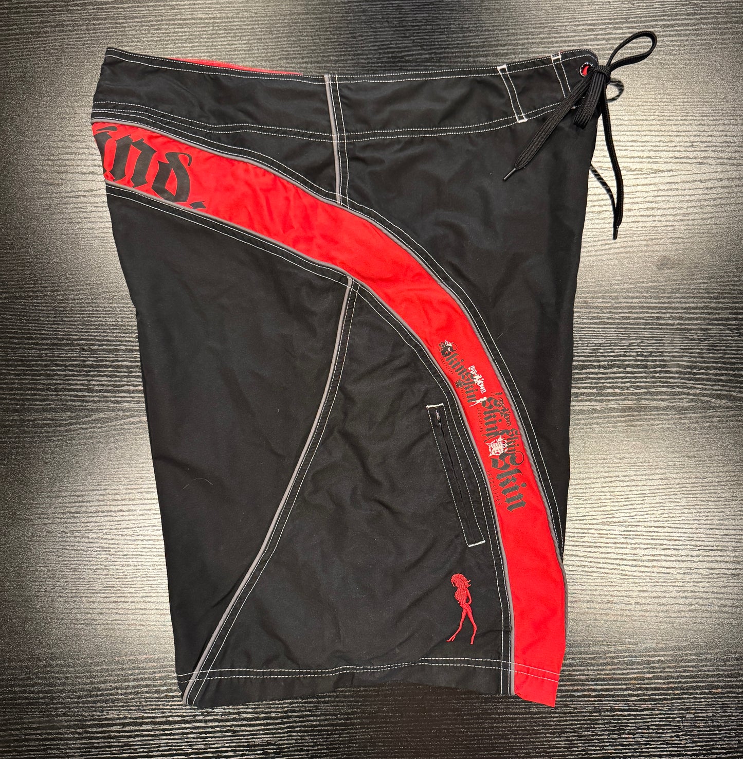 Board-shorts - BACK TO BACK (Size 36)