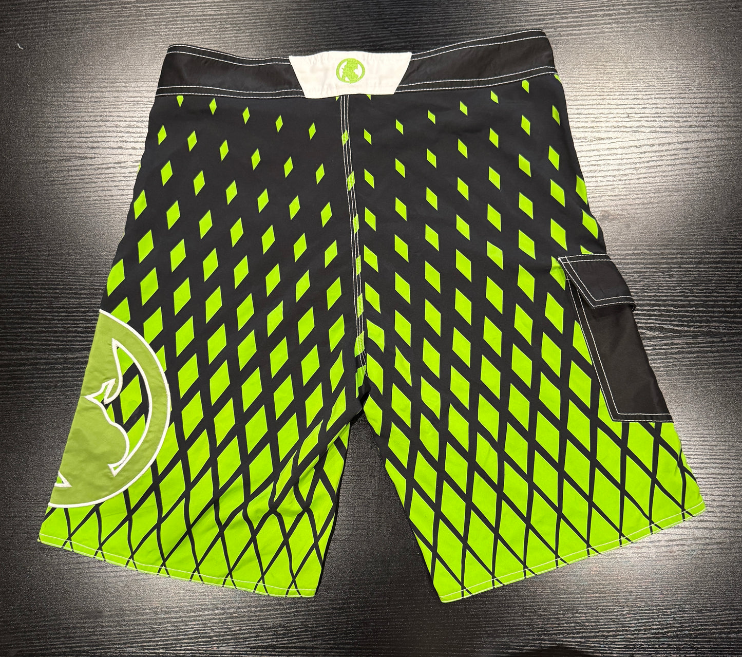 Board-shorts - GREEN MACHINE (Size 34)