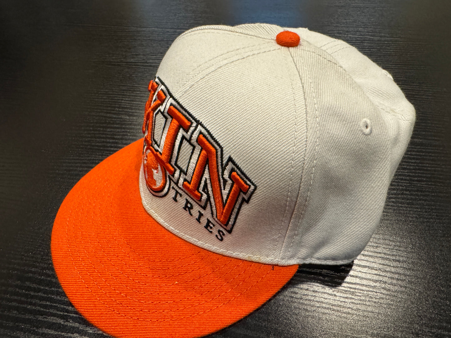 Headwear - 6 Panel - Longhorns (Snapback)