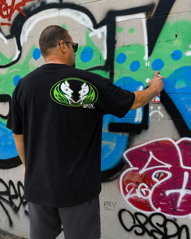 KISS IT - Black w/ Green | CORE Tee